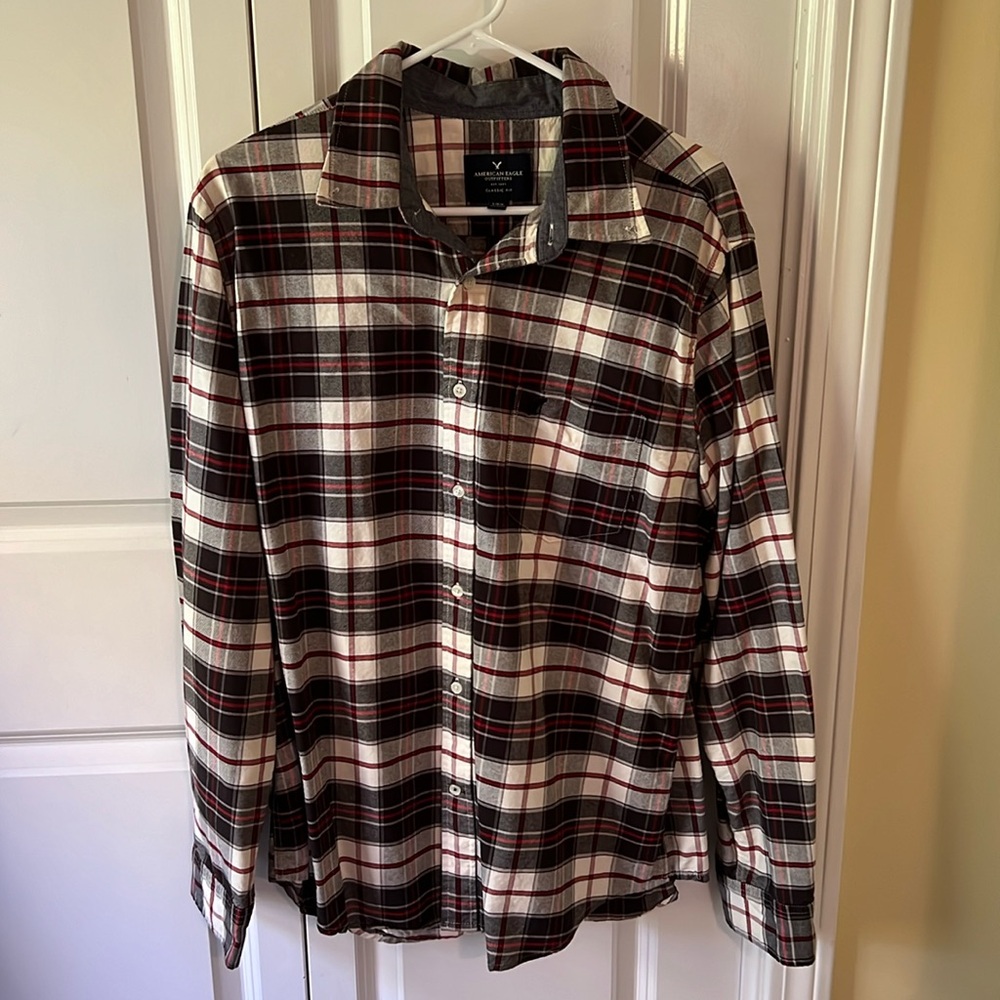 American Eagle Men’s button down shirt